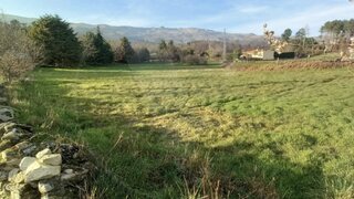 Terreno de 2800 m² em Vila Real