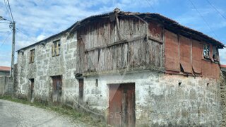 Terreno de 180 m² em Vila Real