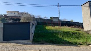 Terreno em Trofa · 747 m² · 84 990 €
