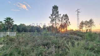 Terreno · 3700 m² · 150 000 €