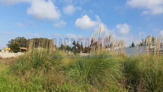 Terreno · 1060 m² · 310 000 €