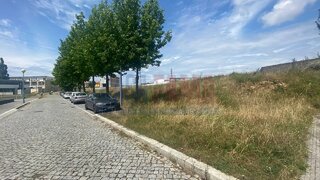Terreno em Maia · 228 m² · 105 000 €