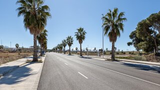 4-bedroom house with pool in Puerto de la Torre - Atabal, Málaga