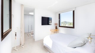 4-bedroom house with pool in Puerto de la Torre - Atabal, Málaga