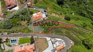 Land for sale in Calheta (Madeira), Portugal — €125,000