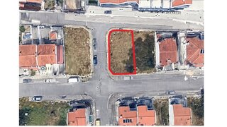 Terreno em Nazaré · 244 m² · 120 000 €