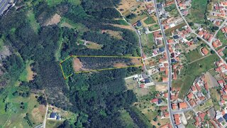 Terreno em Leiria · 10 662 m² · 115 000 €