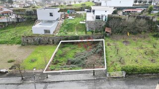 Land for sale in Paredes, Portugal — €59,500