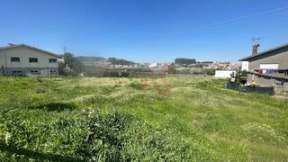 Land for sale in Vila Nova de Famalicão, Portugal — €195,000