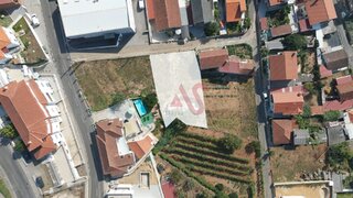 Land for sale in Felgueiras, Portugal — €75,000