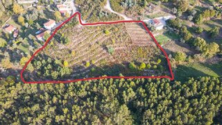Land for sale in Amarante, Portugal — €125,000