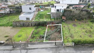 Land for sale in Paredes, Portugal — €34,500