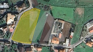 Land for sale in Oliveira de Azeméis, Portugal — €72,000