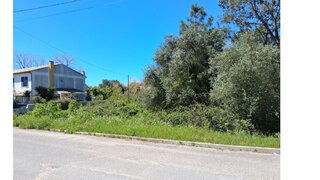 Land for sale in Sesimbra, Portugal — €540,000