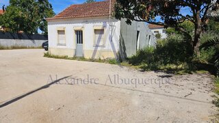 Land for sale in Sesimbra, Portugal — €372,000