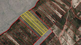 Land for sale in Nisa, Portugal — €35,000