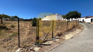Land for sale in Serpa, Portugal — €95,000