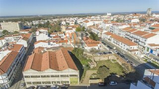 Terreno de 1072 m² em Beja