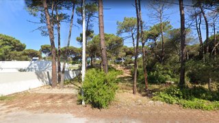 Land for sale in Almada, Portugal — €298,000