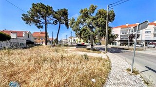 Land for sale in Sesimbra, Portugal — €130,000