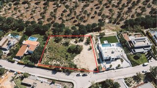 Terreno de 1704 m² em Setúbal