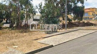 Land for sale in Sesimbra, Portugal — €90,000