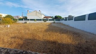 Land for sale in Sesimbra, Portugal — €170,000