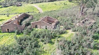 Terreno de 476 525 m² em Ourique