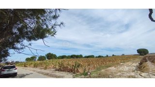 Land for sale in Montijo, Portugal — €189,000