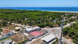 Terreno para venda em Almada, Portugal — 391 500 €