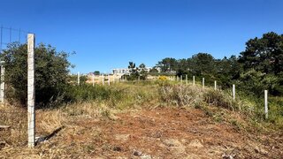 Terreno em Almada · 636 m² · 80 000 €