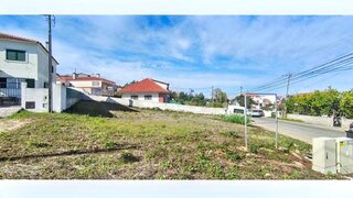 Land for sale in Sesimbra, Portugal — €140,000