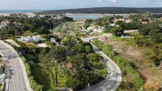 Land for sale in Sesimbra, Portugal — €340,000