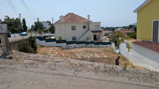 Terreno em Almada · 340 m² · 229 000 €