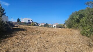 Land for sale in Sesimbra, Portugal — €320,000