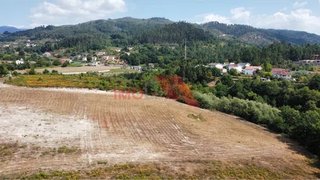 Land for sale in Arcos de Valdevez, Portugal — €280,000