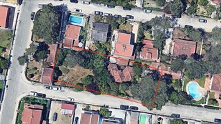 Land for sale in Almada, Portugal — €699,000