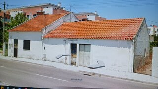 Land for sale in Montijo, Portugal — €130,000
