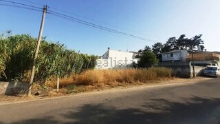 Terreno de 325 m² em Setúbal