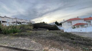 Land for sale in Sesimbra, Portugal — €105,000