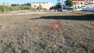 Land for sale in Montijo, Portugal — €295,000