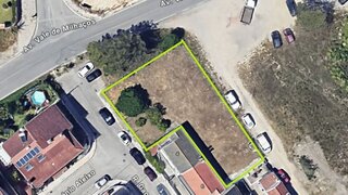 Land for sale in Seixal, Portugal — €298,000
