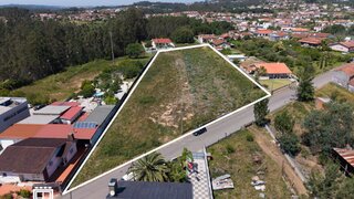 Land for sale in Oliveira de Azeméis, Portugal — €120,000