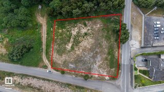 Land for sale in Santa Maria da Feira, Portugal — €180,000