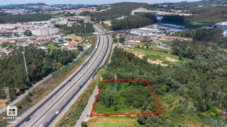 Land for sale in Santa Maria da Feira, Portugal — €26,200
