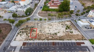 Land for sale in Ovar, Portugal — €82,500