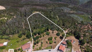 Land for sale in Oliveira de Azeméis, Portugal — €90,000