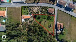 Land for sale in Santa Maria da Feira, Portugal — €99,900