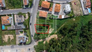 Land for sale in Vila Nova de Gaia, Portugal — €75,000