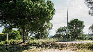 Land for sale in Loulé, Portugal — €1,875,000